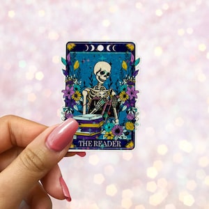Die Leser-Tarot-Karte Holographische Aufkleber | Bücherwurm Sticker | Der Leser Aufkleber | Skelett Tarot Kartenaufkleber | Wasserdichter Kindle Laptop