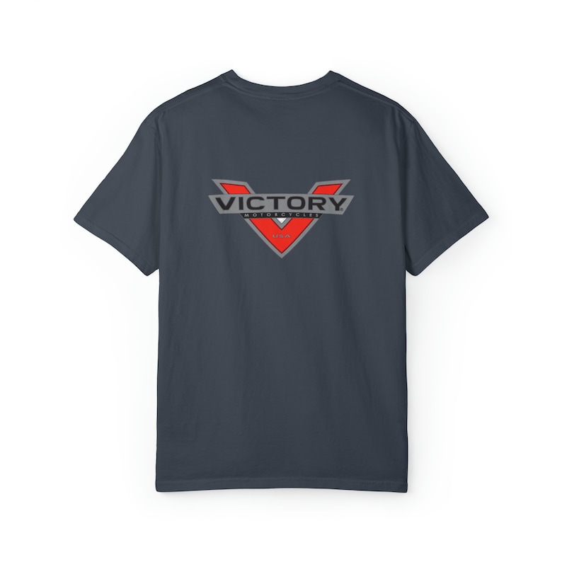 Camiseta unisex teñida en prenda, moto de la victoria, moto, pilotos, bicicleta, casco, regalo imagen 6