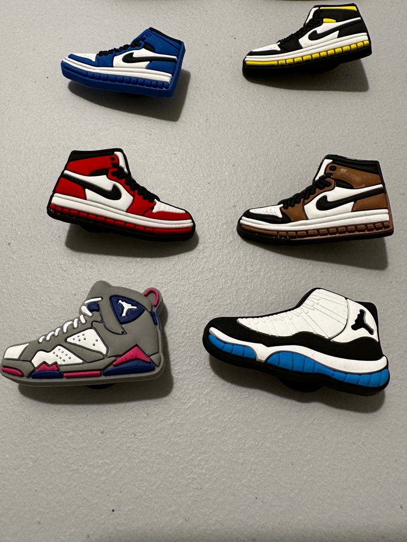 croc charms nike