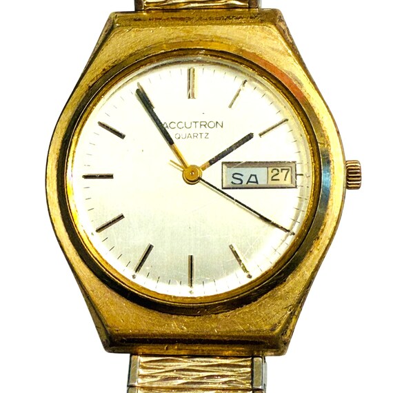 Vintage Bulova Accutron Quartz Watch: Day/date, Stainless 