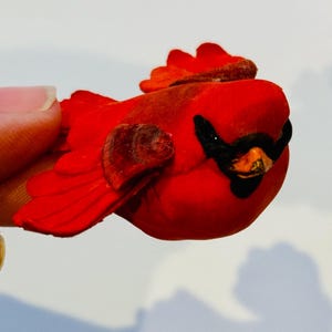 Set of 4 Vintage Red Cardinals Mushroom Birds for Christmas and Valentine&#39;s Day Craft Projects