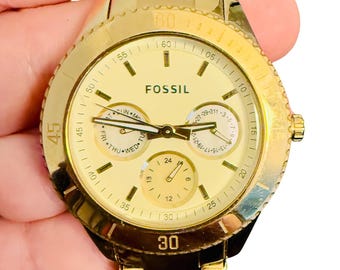 Montre Fossil Stella en acier inoxydable doré ES2820 Jour/Date 5 ATM Nouvelle pile
