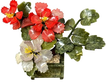 Vintage jade en kwarts bloeiende bonsaiboom rode en roze bloemen jadeiet stenen pot