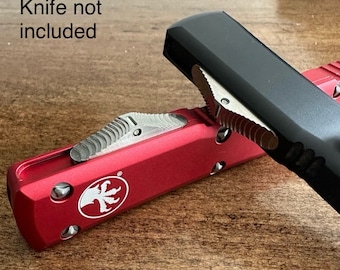 Microtech Ultratech, UTX-85, Makora, Daytona Replacement Button (1)