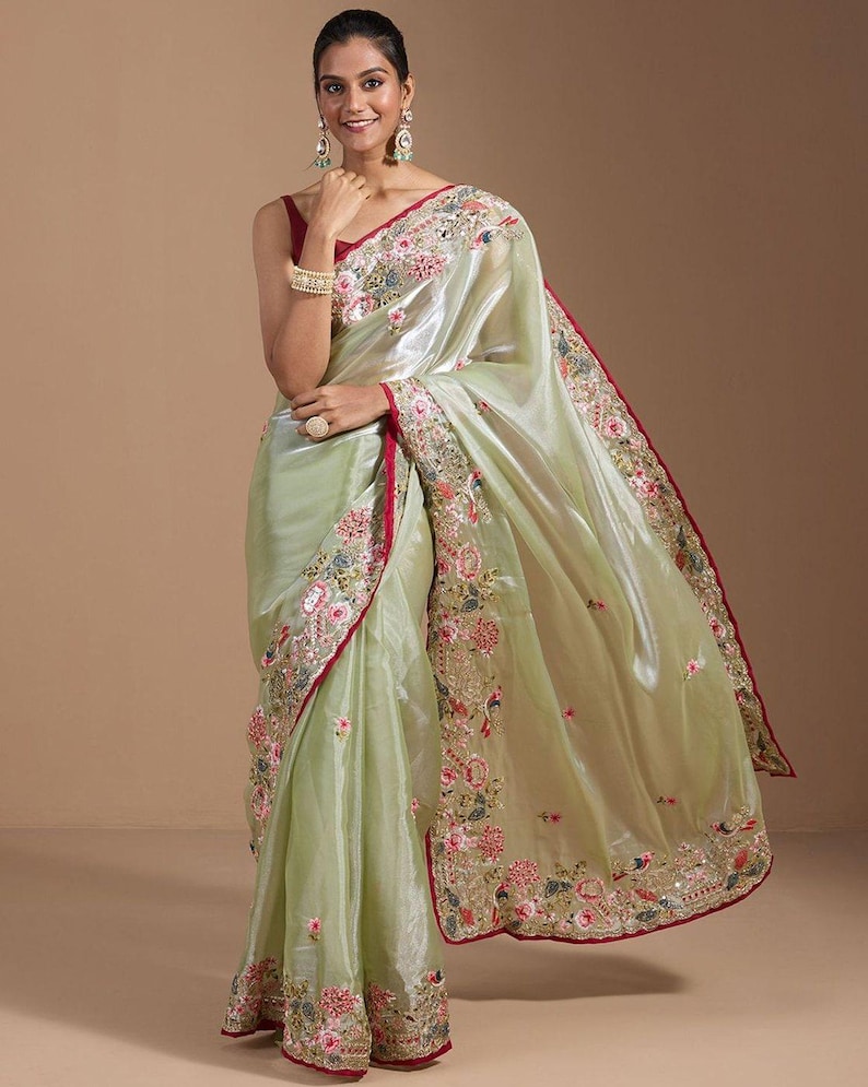Magenta Pink Zari Woven Saree with Gold Floral Diamond Check & Banarasi Brocade Border main image 1