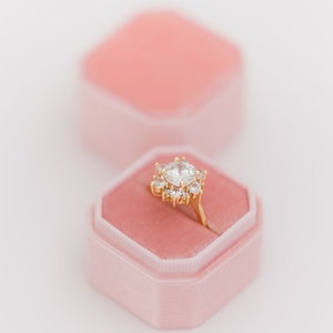 Caja de anillo de terciopelo - BLOSSOM OCTAGON - Caja de anillo vintage con monograma de esmalte doble ranura simple