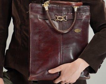 70s Leather Handbag in Burgundy-Cognac Tone | Full-grain leather | Made in Italy