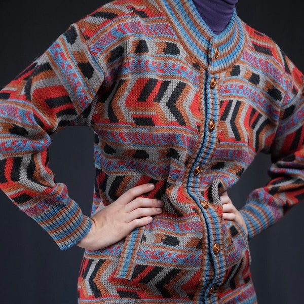 Cardigan en laine vintage avec motif coloré abstrait
