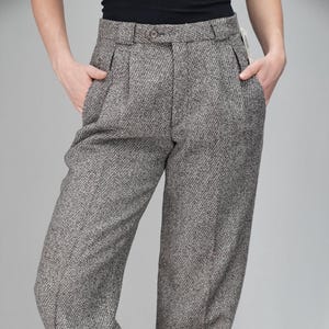 Unworn Vintage Wool Trousers | Thick Textured Fabric in Light Grey | Size 48 (Male M, Female M-L) | 80s, Tailored in Italy