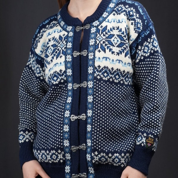 Dale of Norway Cardigan in Blue | Classic Norwegian Patterned Knit-Cardigan | Pure Wool, Made in Norway