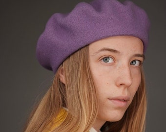 Vintage Wool Beret in Purple