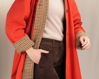 Vibrant Red Cotton Trench-Coat with Classic Houndstooth Lining | Vintage, Made in Italy