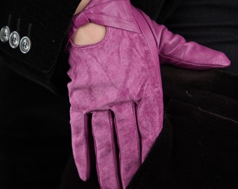 Vintage Leather Gloves in Fuchsia with Cute Bow | Suede and Smooth Leather