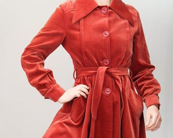 70s Red Velvet Swing-Coat | Fit and Flare Belted A-Line Coat, Vintage | Size M | Made in France