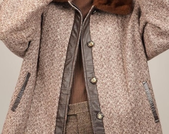 Vintage 1940s Mouton (lamb) Fur Coat, Lined, Size S/M, Hidden