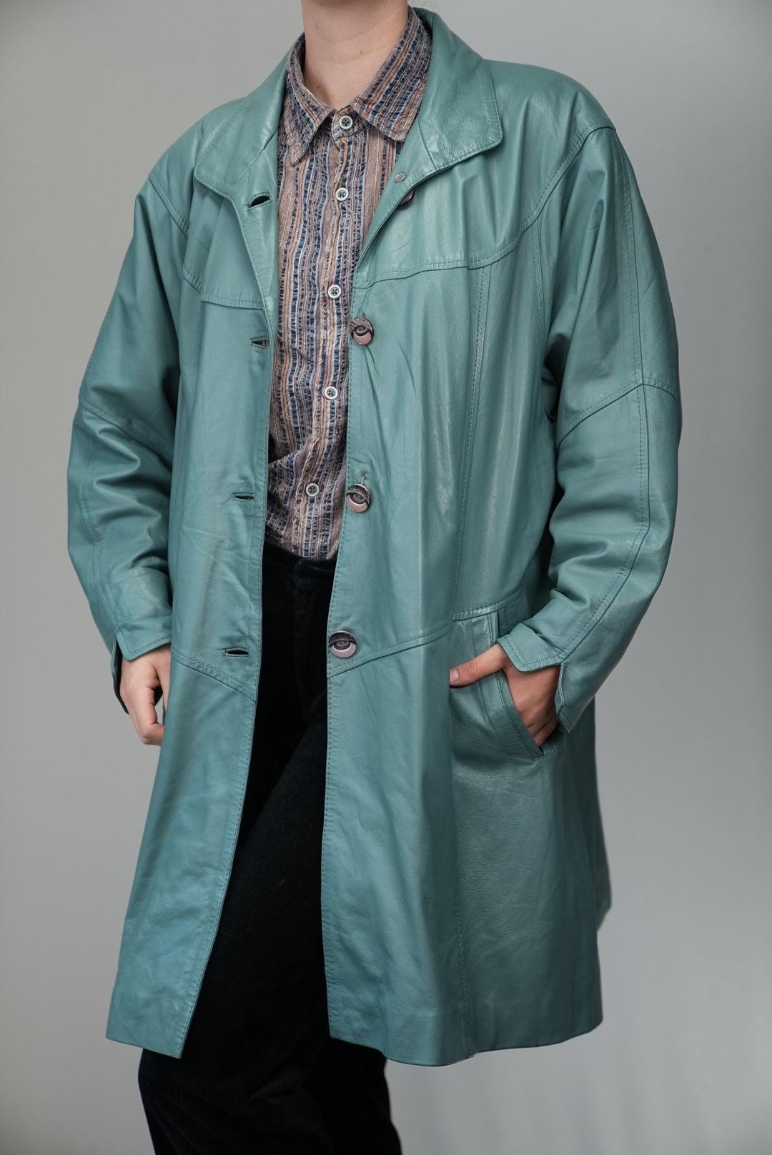 ヴィンテージベルシェイプレザーコート（ターコイズブルー