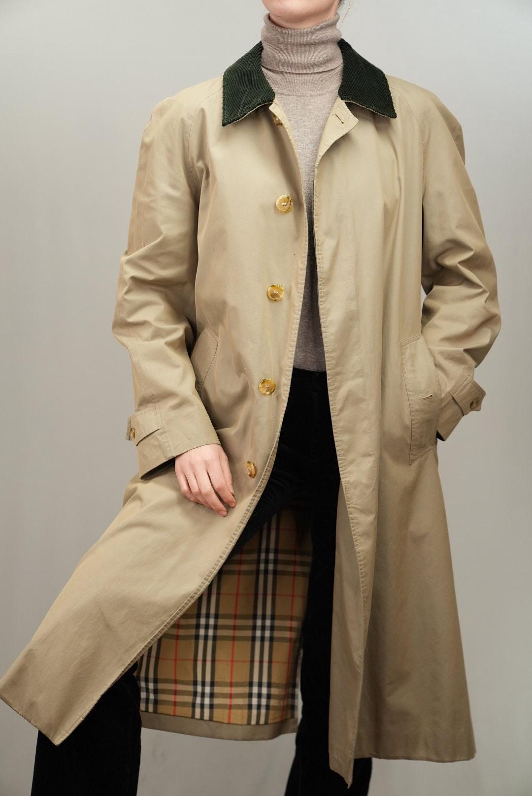 Burberrys 80s Trench-coat With Corduroy Collar and Classic
