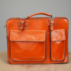 Cartable en cuir italien des années 70 en Orange Vif | Unisexe | sac de bureau vintage | 40 cm x 30 cm