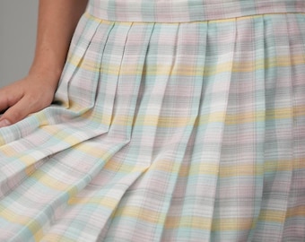 80s Pastel Pleated Skirt with Checkered Pattern | Size L-XL | Vintage
