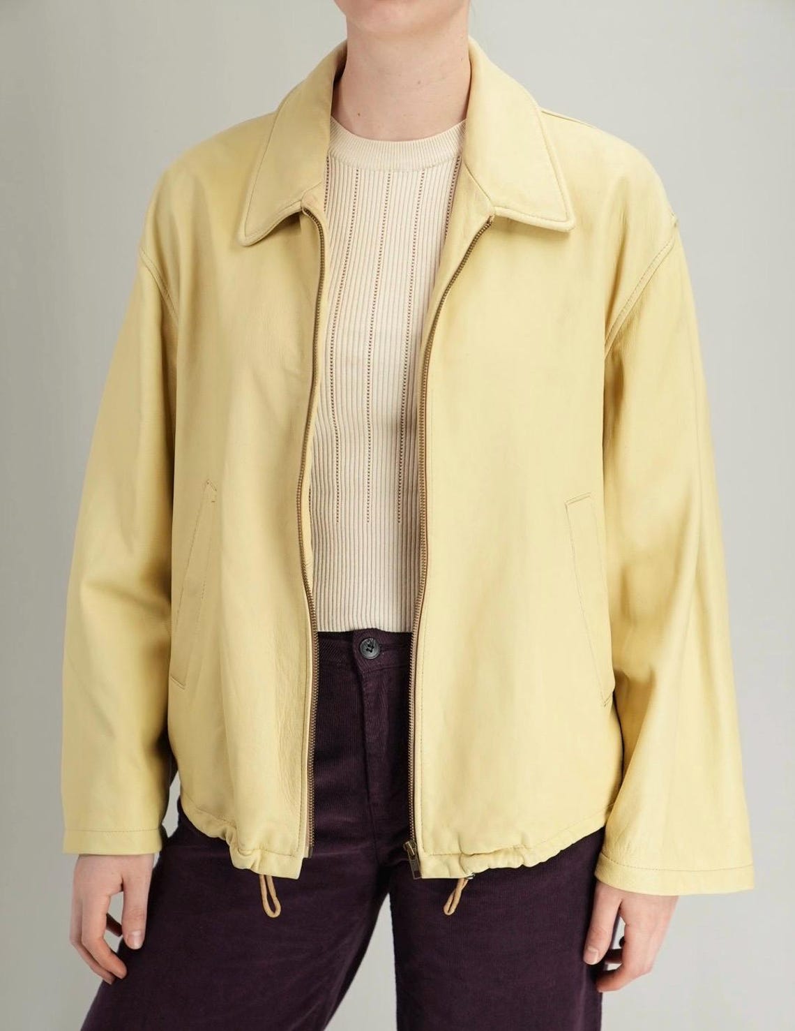 Pale Yellow Vintage Leather Jacket Cropped | Women's XL, Men's L | 90s, Made in Italy, foto 4 di 5