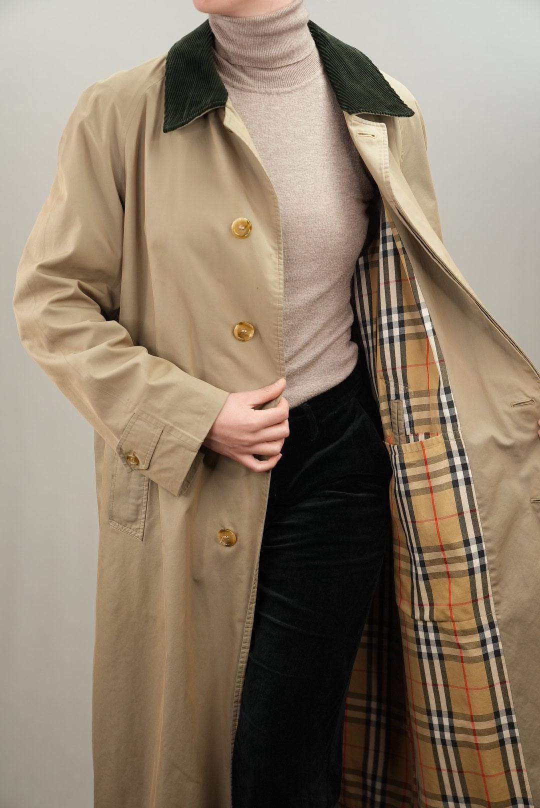 Burberrys 80s Trench-coat With Corduroy Collar and Classic