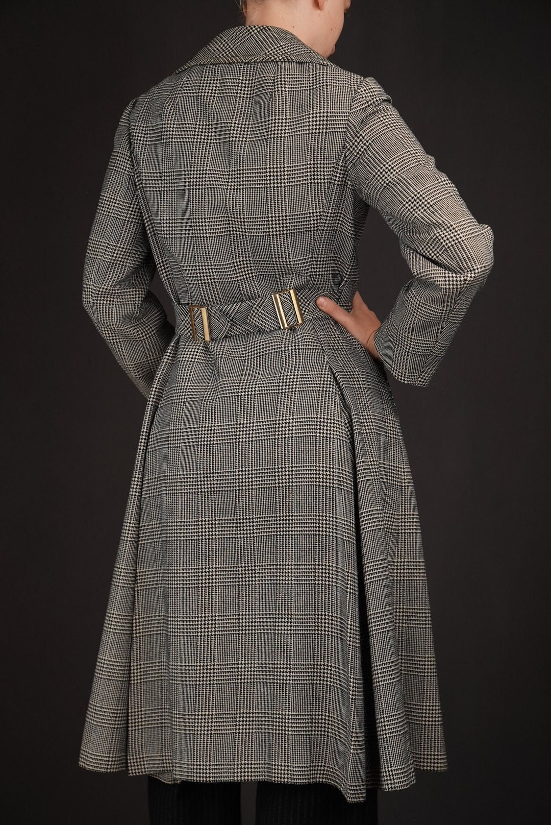 Aquascutum Luxury Shower-proof Vintage Wool Coat With Checkered