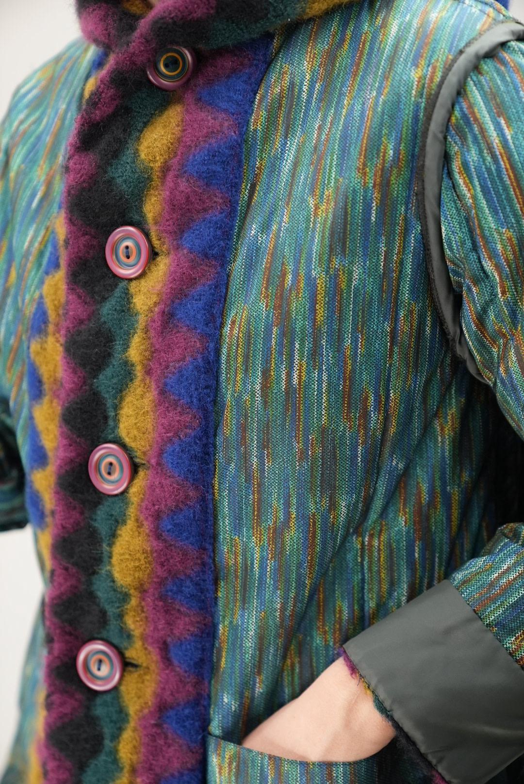 881105_3