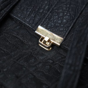 Vintage Leather Shoulder-bag structured black image 4