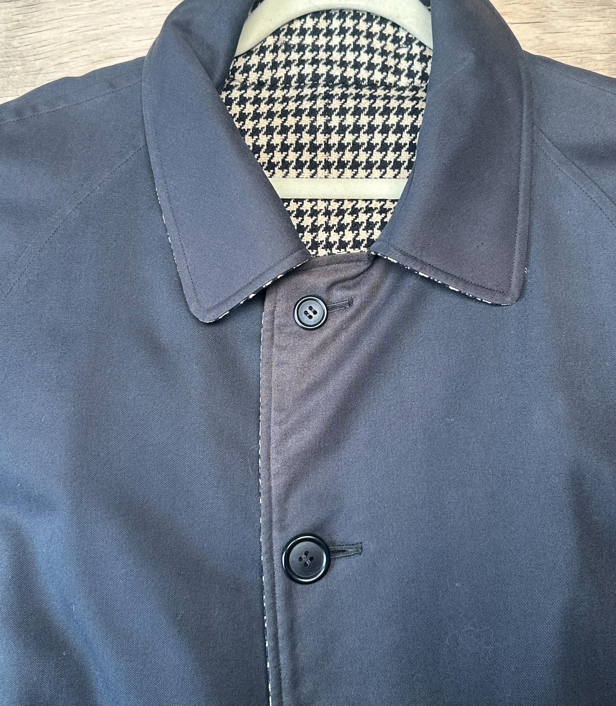 Burberrys Invertible Vintage Trench-coat With Houndstooth Pattern