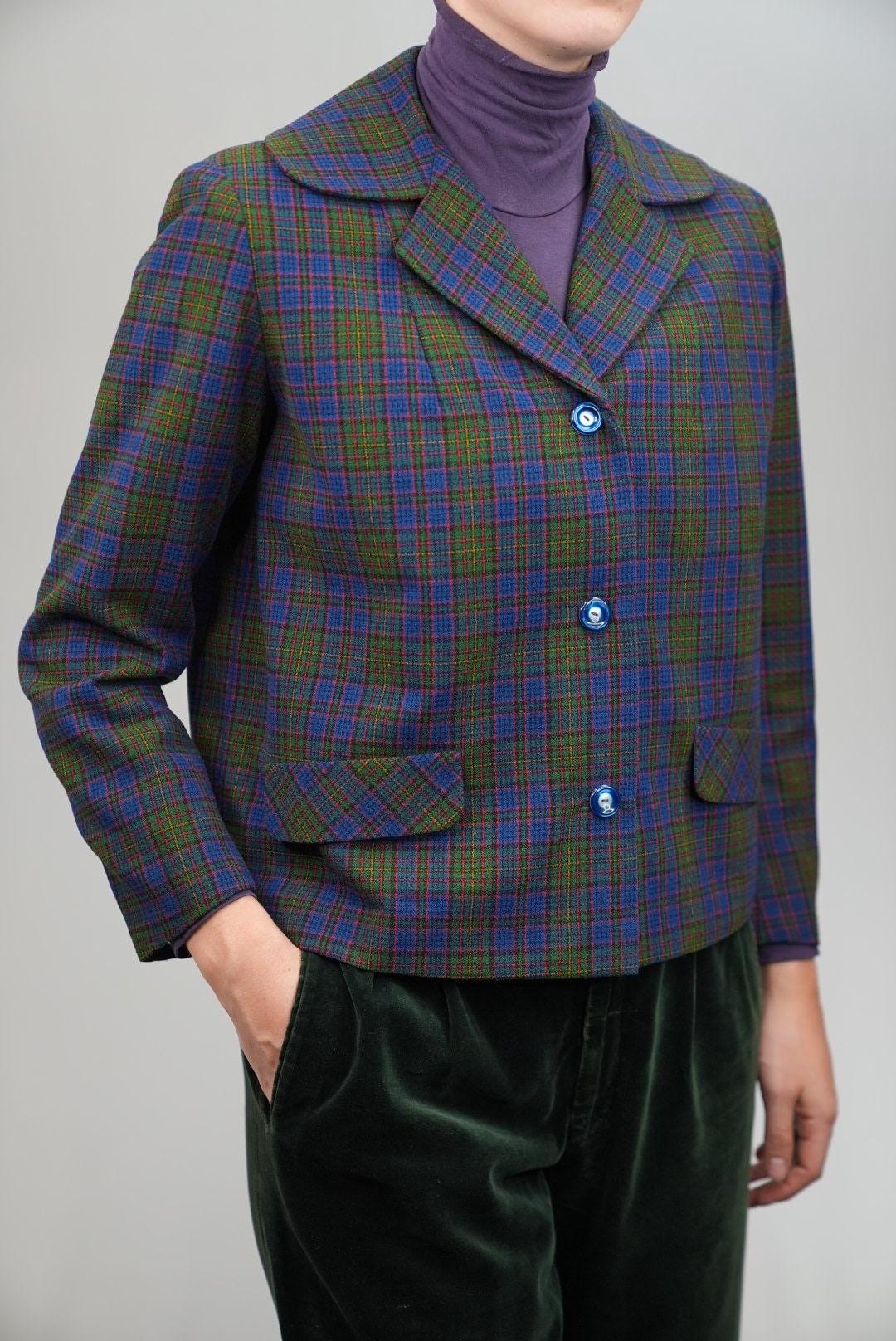 タータンチェックのウールジャケット（クロップド丈、ブルー＆グリーン