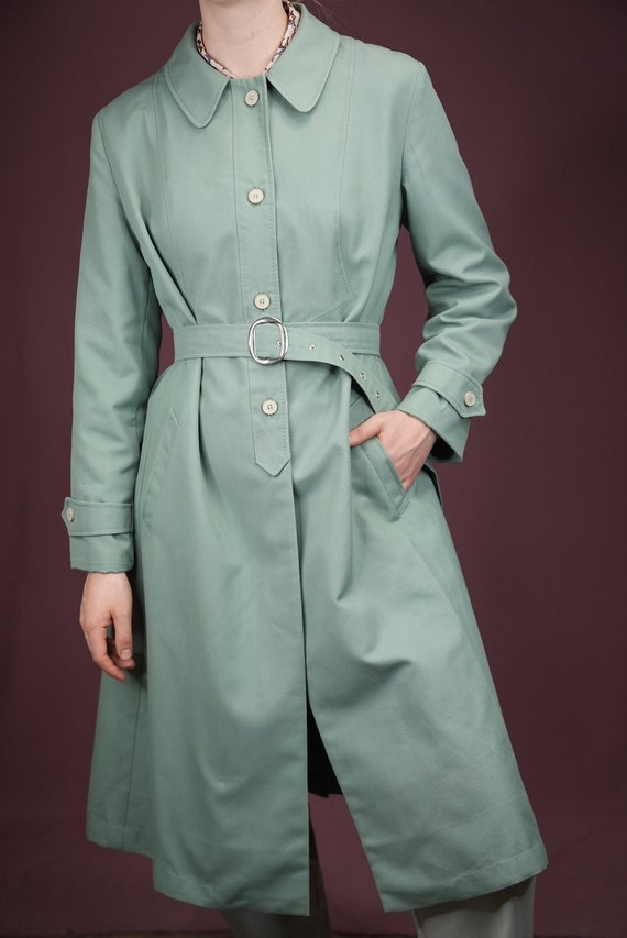 Mint Green Vintage Trench-Coat 1970s | Made in Fr… - image 2