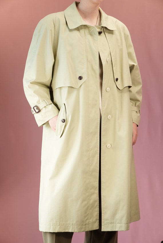 Vintage Classic Trench-Coat in Beige | Unisex | 1… - image 7