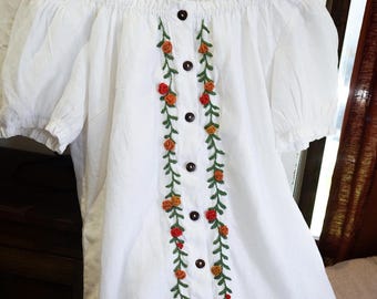 手刺繍リネンドレス：オフショルダー花柄サマードレス