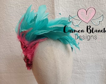 Fascinador de plumas turquesa, diadema de plumas de color verde azulado, pieza de cabello turquesa, diadema de declaración de plumas, fascinador de plumas rosa azul