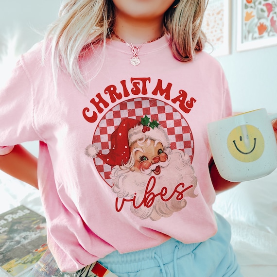 Red Santa Christmas Vibes T Shirt, Women's Christmas Shirts, Cute Funny Christmas Top, Retro Santa Claus Shirts, Comfort Colors Ivory, Pink