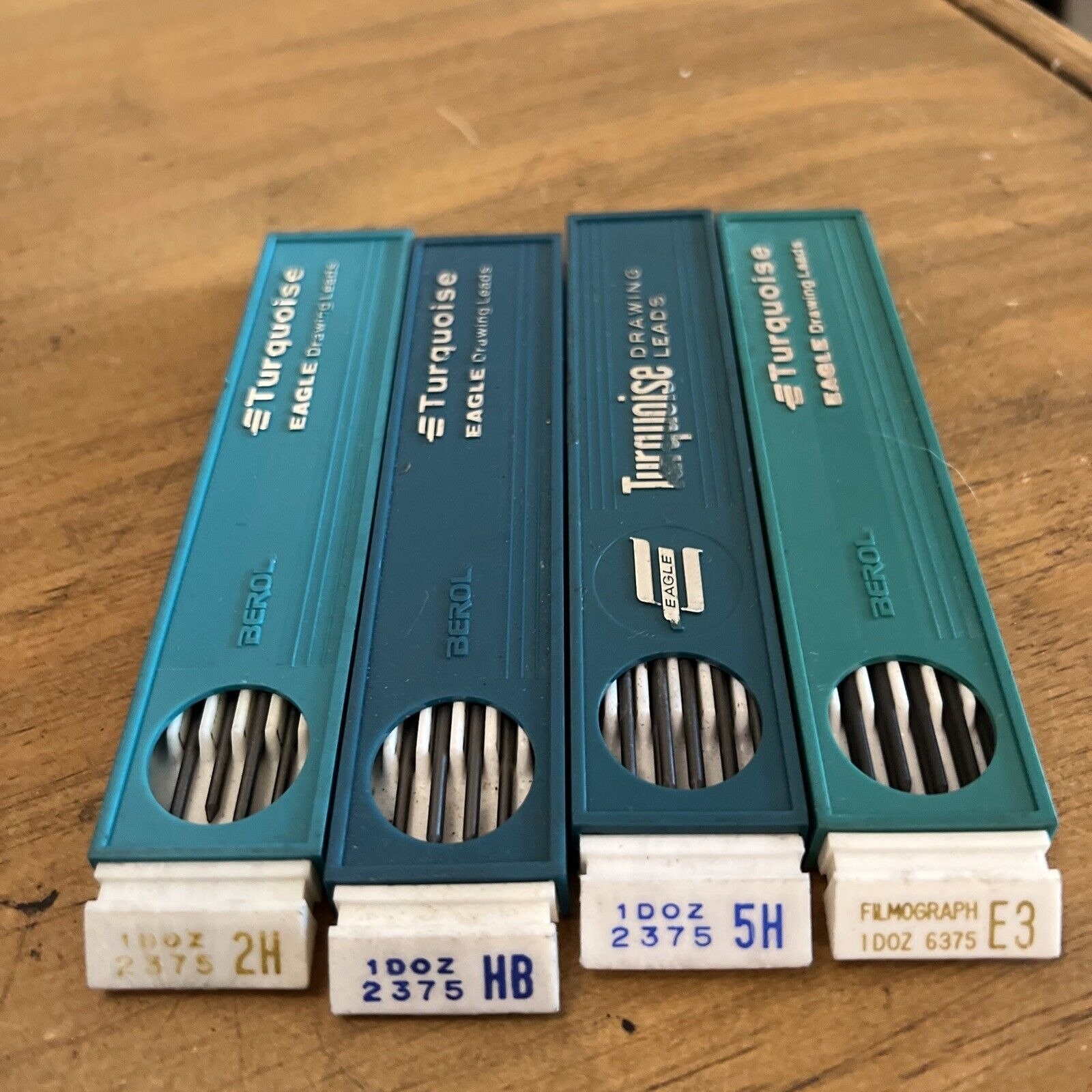 VINTAGE BEROL TURQUOISE EAGLE DRAWING LEADS 2H...NEW 1 CASE 12 Easy to