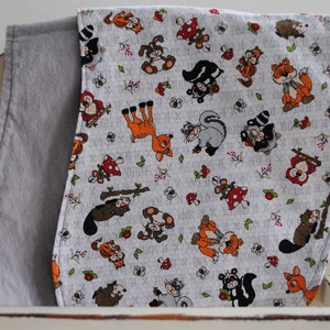 Forest animals baby burp cloth - curved burp cloth, patterned burp cloth, handmade burp cloth, baby gift, baby shower gift