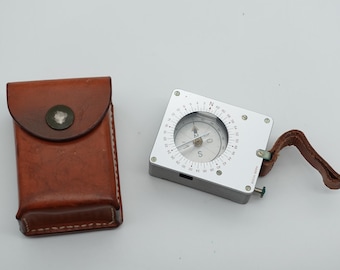 Impresionante estuche de cuero para el sitómetro FLAB Büchi Bern, del ejército suizo, fabricado en Suiza, brújula de artillería de modelo antiguo.