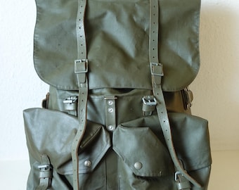 RARE BIG Swiss Army Military Waterproof Backpack Rucksack 1974 Mountain Troops Green/Grey X-Large Fishing Outdoor Camping Survival Bag