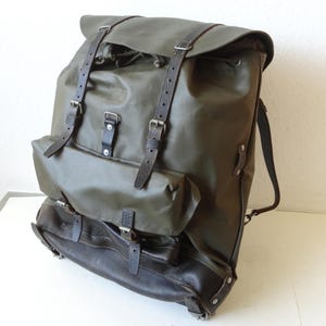 Vintage Swiss Army Rubberized Waterproof Black Leather Military Backpack 1985 Saddler work Rarity Switzerland Model 71 Fishing Outdoor