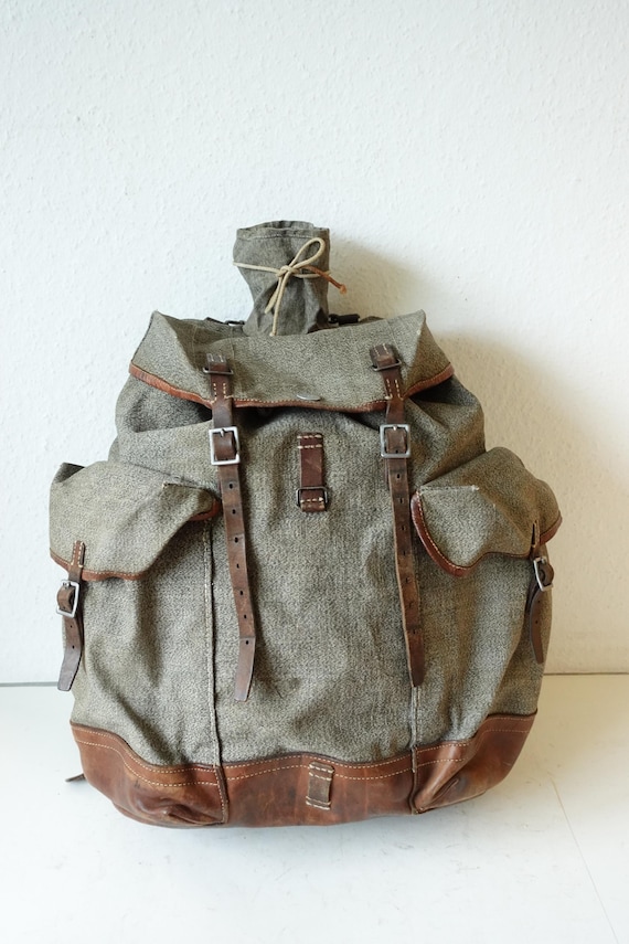 lululemon athletica everywhere belt bag 1l – TellurideFUEL Color:Bfl-bufl-gry Interior pockets hold the قیمت و خرید Devil ugly stik