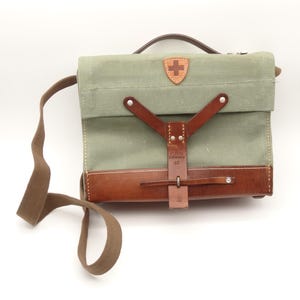 Hermoso bolso de mano estilo militar suizo de lona, de cuero, para revistas, municiones, tarjetero, bolso bandolera, oficial de Suiza, 1965.