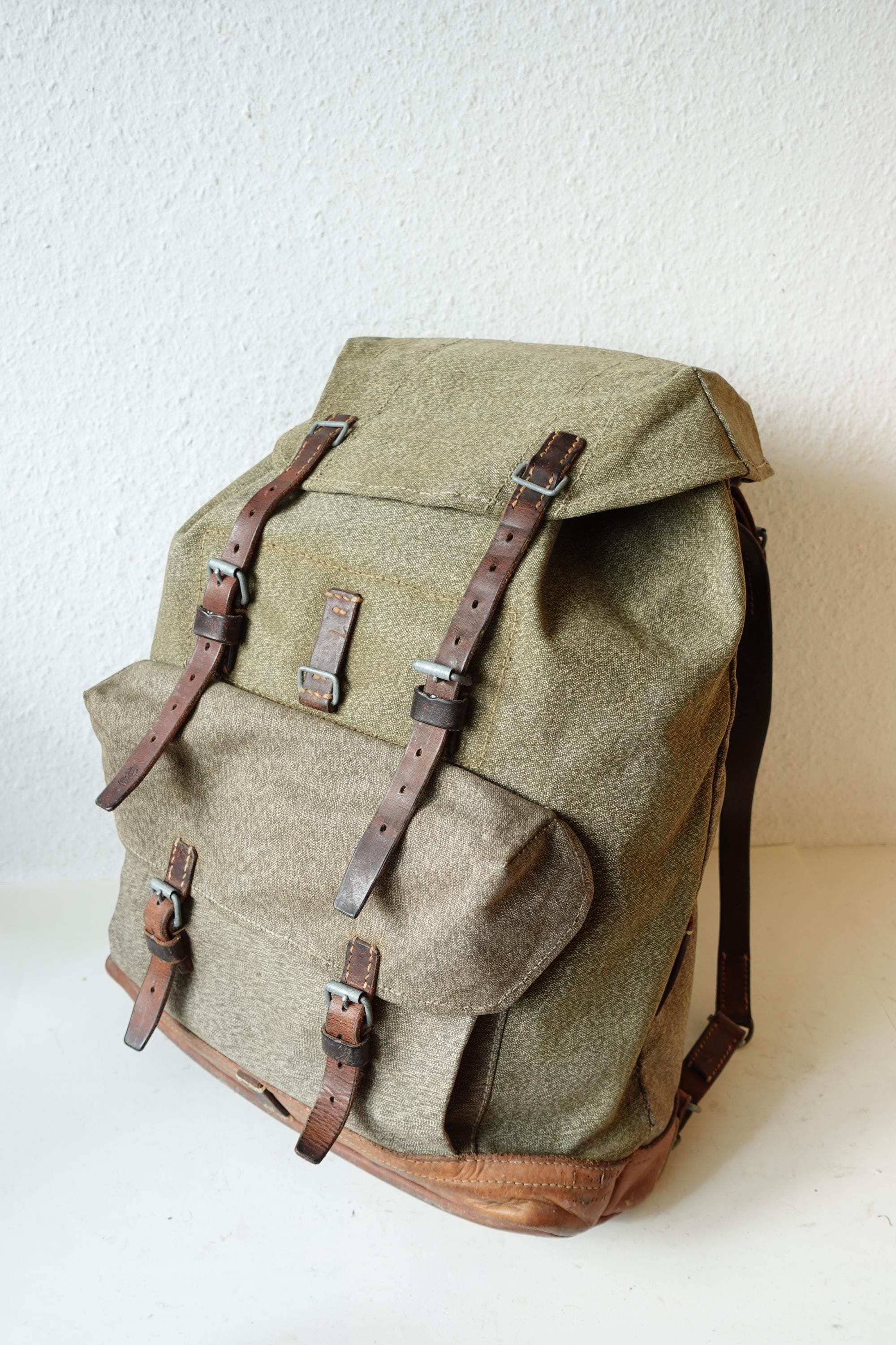 Vintage Swiss Army Military Backpack Rucksack 1955 Canvas Salt