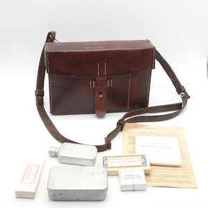スイス軍1970〜牛本革コードバンメディックバッグMEDIC BAG スイス軍 ショルダー バッグ ソルト & ペッパー デッドストック