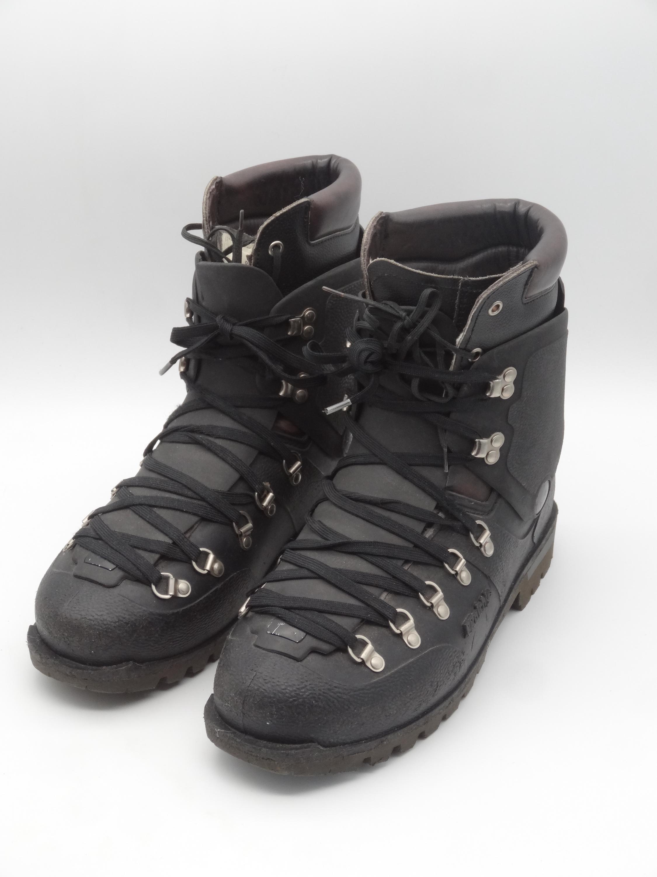 Raichle hiking boots - Etsy 日本 Raichle hiking boots - Etsy 日本