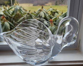 Vintage Ginanti lead crystal swan pitcher or bowl