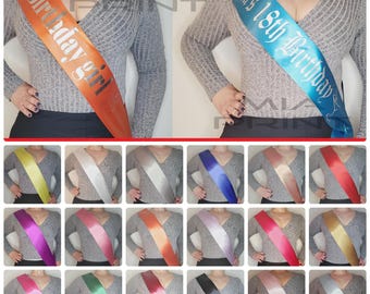 Personalisierte Party-Schärpe: Benutzerdefinierter Text, Hen Night, Geburtstag, in Großbritannien hergestellt