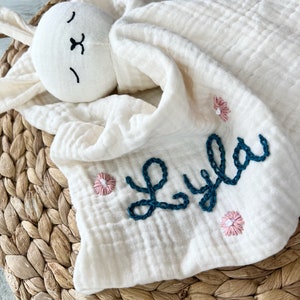 Hand embroidered personalized baby blanket, custom baby lovey, baby shower gift image 1