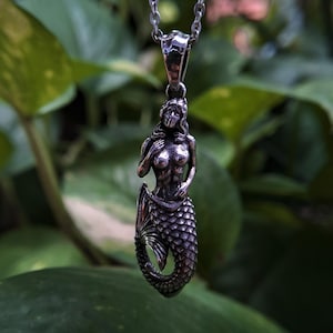 Mermaid Pendant,Oxidized Silver Mermaid Pendant,Mermaid Necklace,Underwater Queen Inspired Jewelry,Gothic Fantasy Ocean Pendant,Sea Jewelry