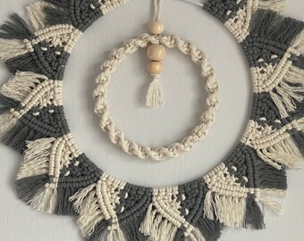 Handgefertigte Makramee-Mandala-Wanddekoration für Ihr Zuhause